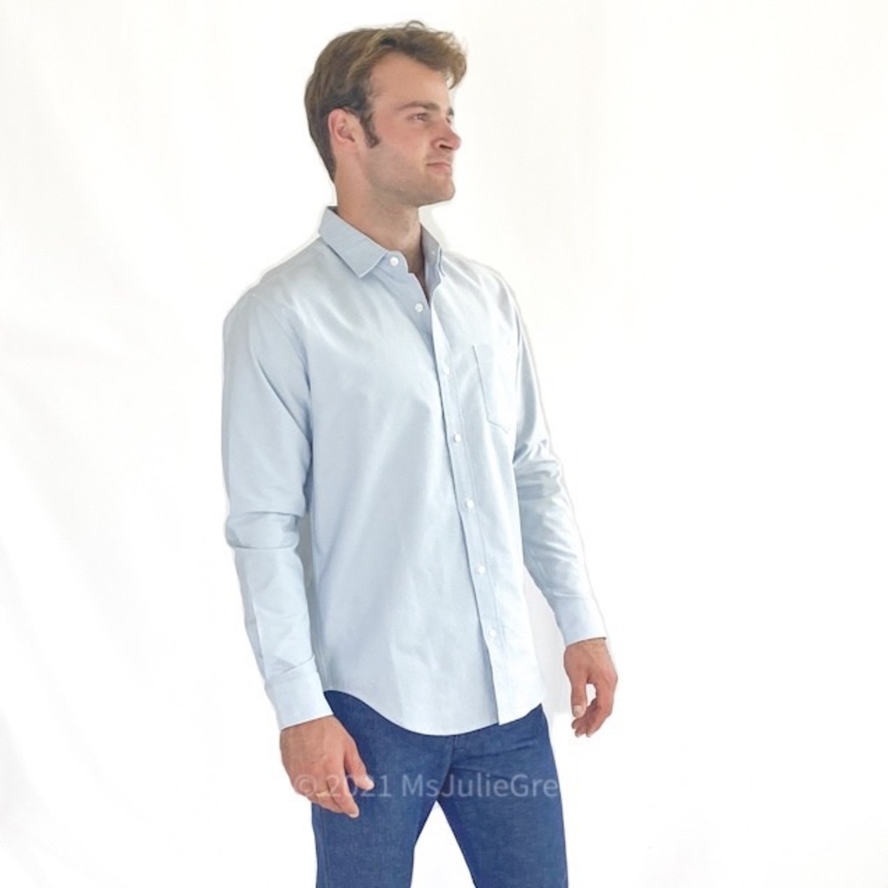 NWT Men's Lt Blue Oxford Button Up Shirt SLIM